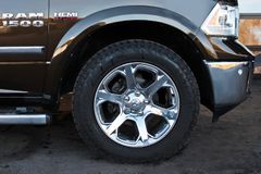 DODGE RAM 1500 5.7l V8 Laramie CrewCab - Unfallfrei