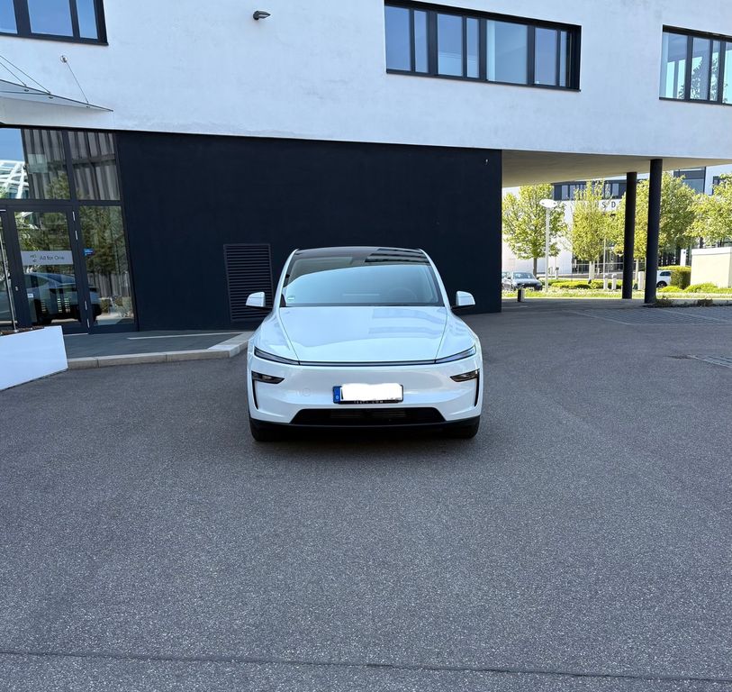 Image of Tesla Model Y