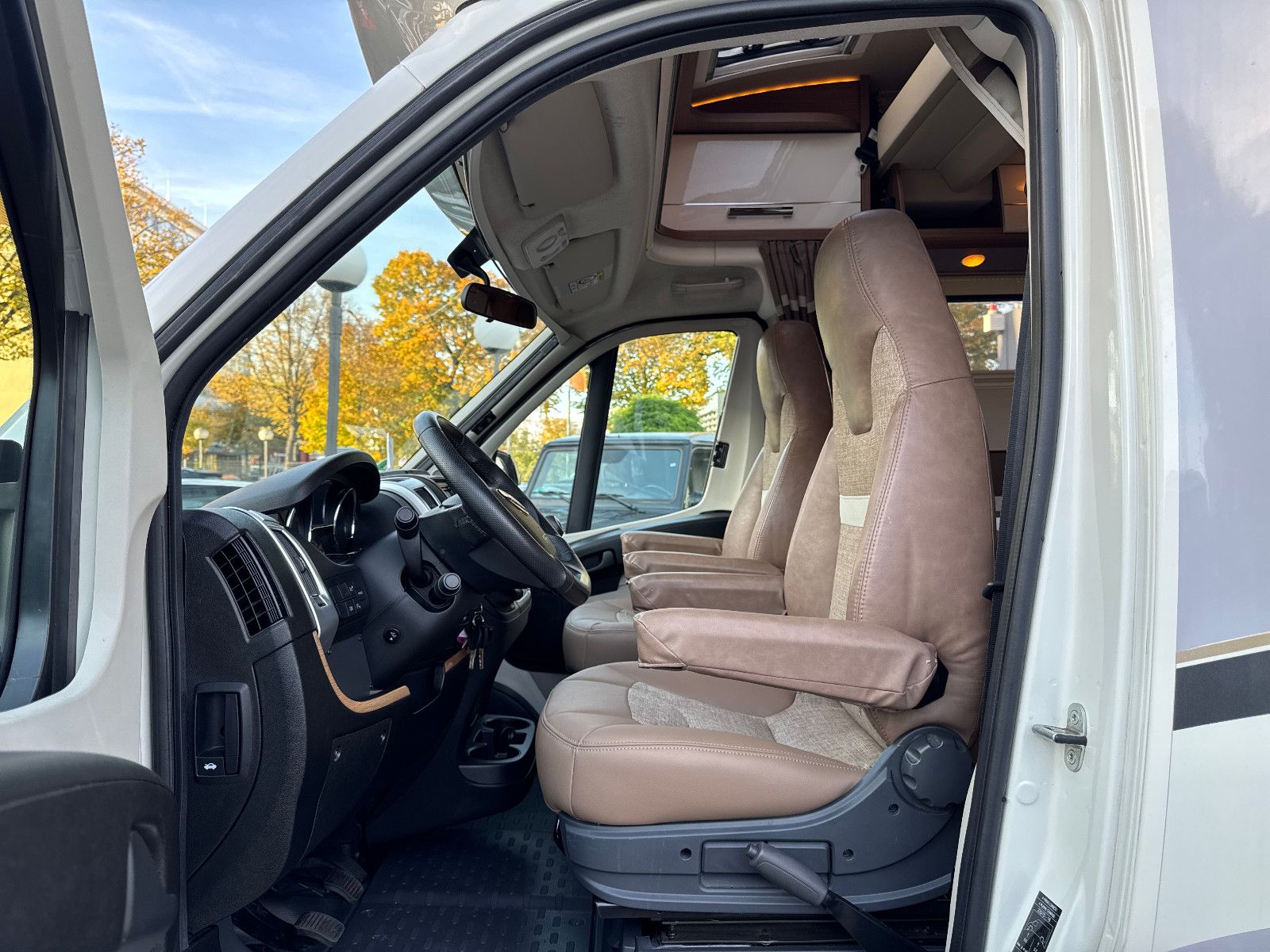 Fahrzeugabbildung Carthago C-Tourer T 148 LE H SOLAR TV SAT HUBBETT KAMERA