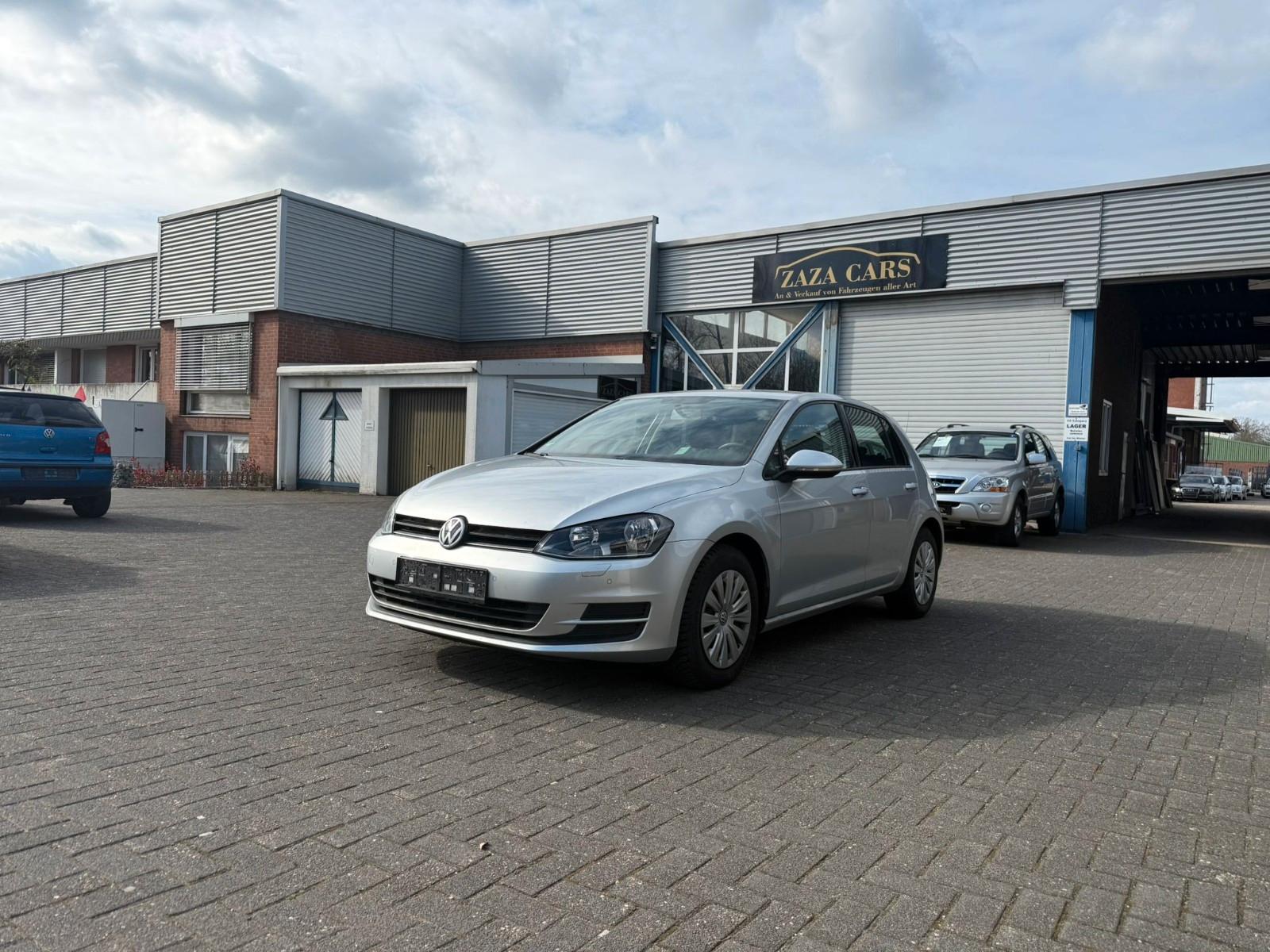 Volkswagen Golf VII Lim. 1,6 TDI Trendline BMT *MwSt*Unfall