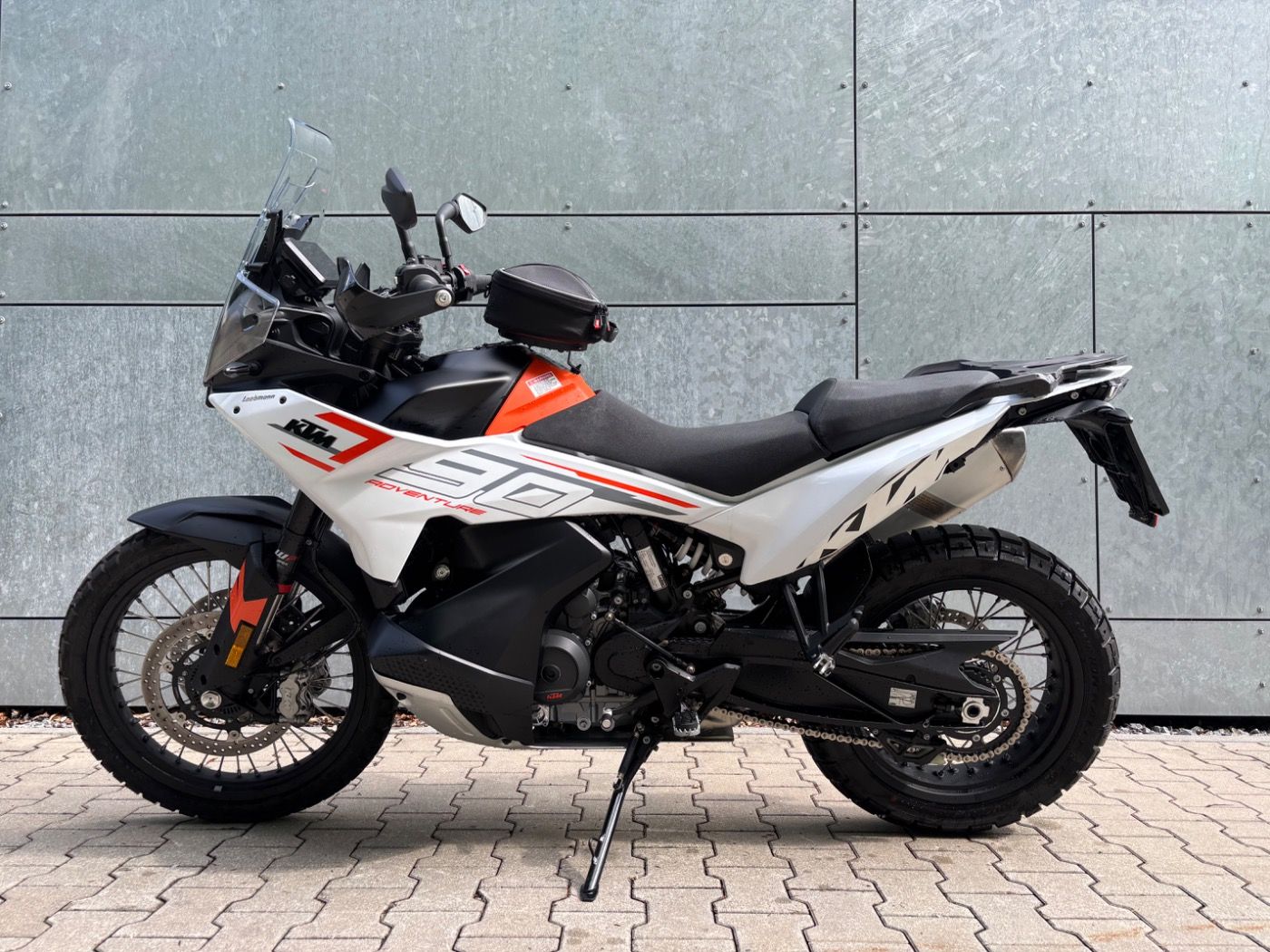 Fahrzeugabbildung KTM 790 Adventure 2024