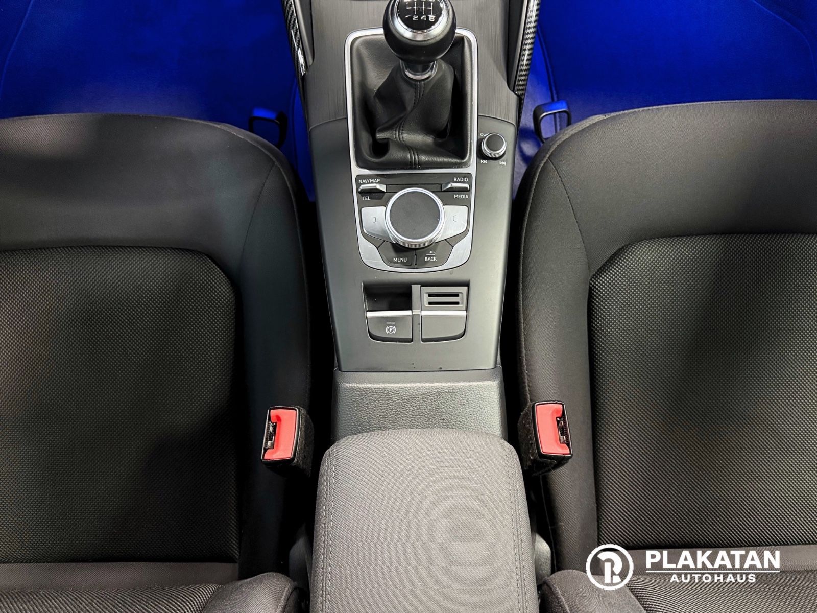 Fahrzeugabbildung Audi A3 Sportback Navi DigitalInstr LED