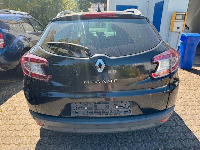 Fahrzeugabbildung Renault Megane III Grandtour BOSE Edition