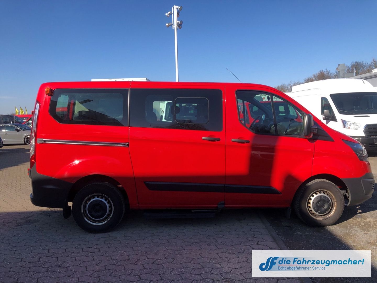 Fahrzeugabbildung Ford Transit Custom Kombi 300 L1 2.2 TDCi *2379 *KLIM