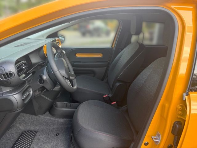 Fahrzeugabbildung Renault Twingo E-Tech 80 Urban Range Techno 60 kW+Vollau