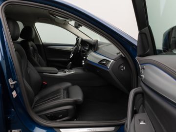 Fahrzeugabbildung BMW 530d Luxury Line Kamera DAB HiFi Stop&Go Alarm