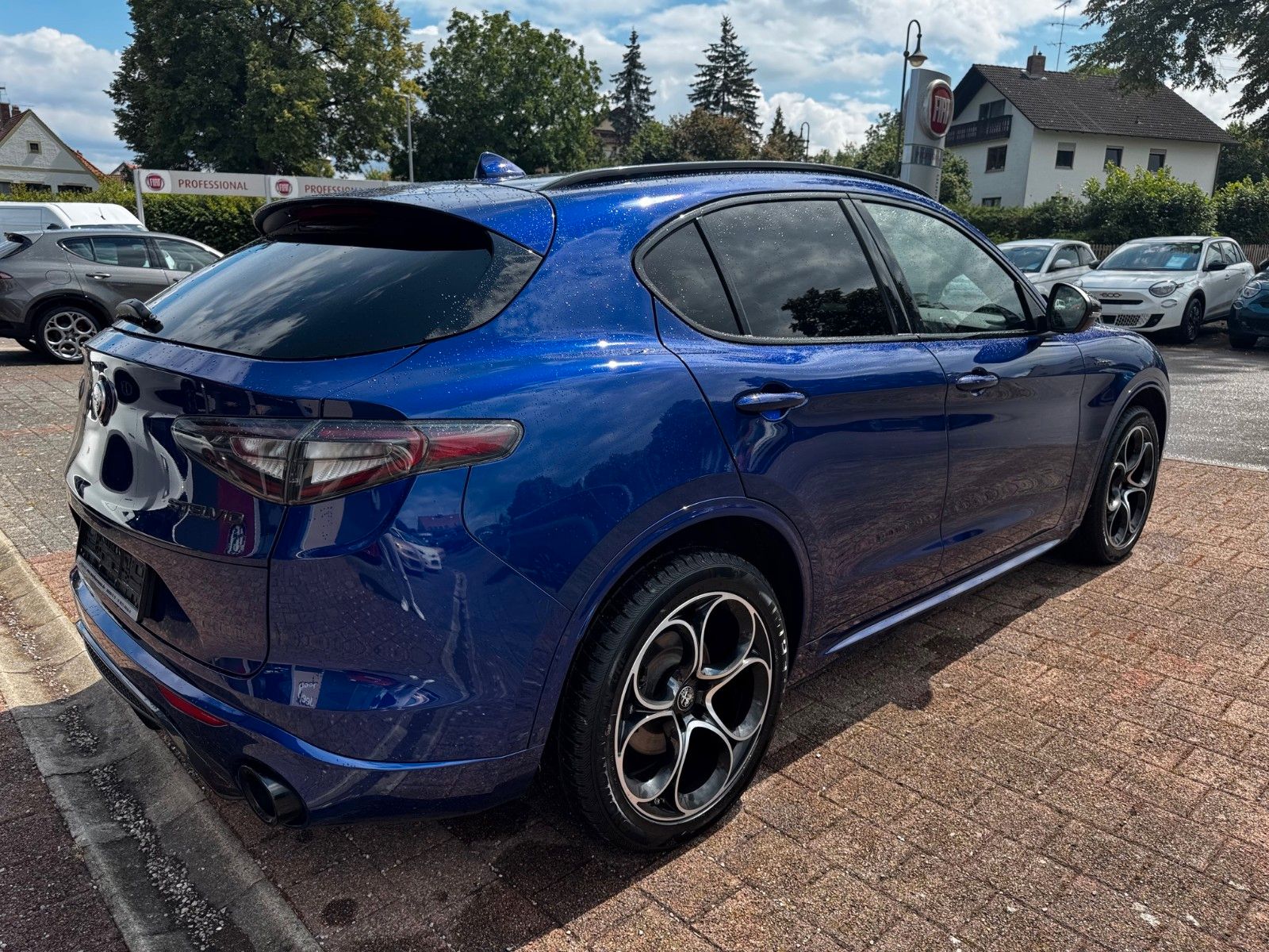 Fahrzeugabbildung Alfa Romeo Stelvio 2,0 Turbo Veloce NAVI ACC SITZHEIZUNG
