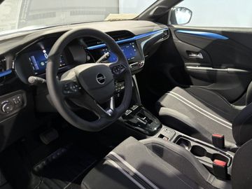 Fotografie des Opel Corsa 1.2 Direct Injection Turbo Hybrid 48 V YES