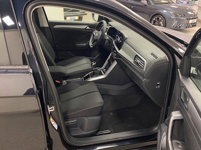 Fahrzeugabbildung Volkswagen T-Roc 1.5 TSI OPF DSG Life + ACC+AHK+BHZ LENKRAD
