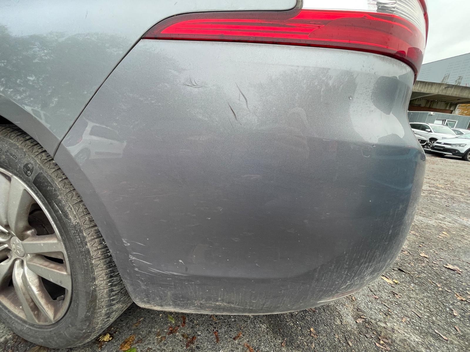 Peugeot 308 2015 — photo 10
