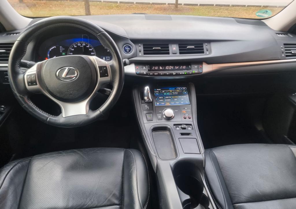 Lexus CT 200h