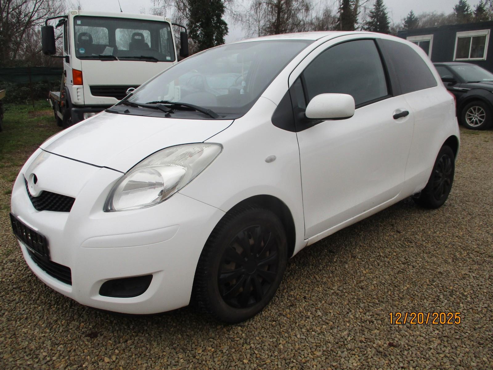 Toyota Yaris Cool KLIMA WINTERREIFEN SERVICEHEFT