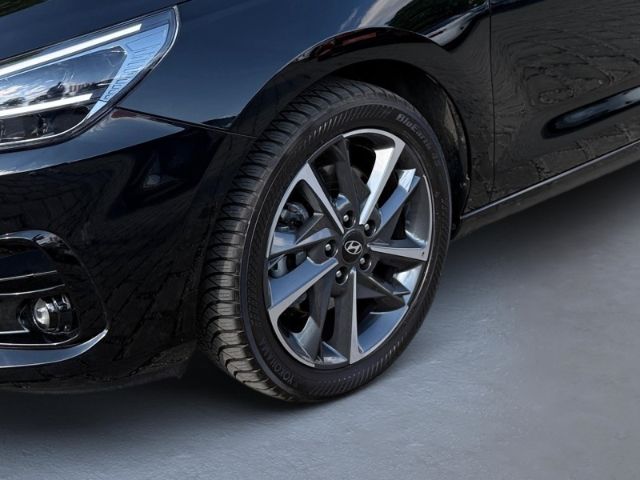 Fahrzeugabbildung Hyundai i30 1.5 T-GDI (140 PS) 48V 7-DCT 2WD Advantage P