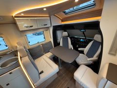 BUERSTNER Lyseo M 660 Harmony Line-Mercedes-Aut.-Dachklima