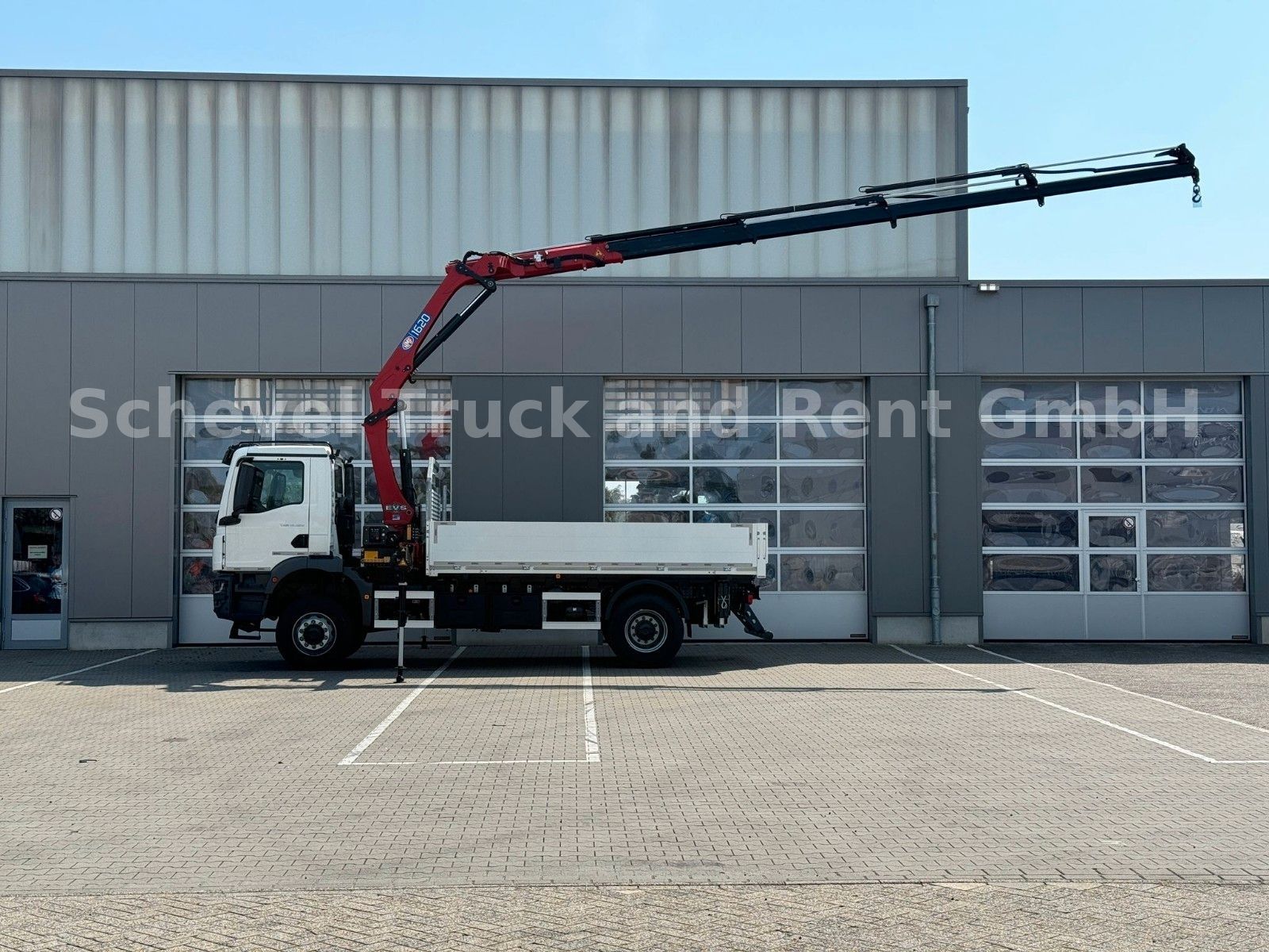 Fahrzeugabbildung MAN TGM 18.320 4x4 BB Pritsche HMF 1620 /4x hydr.
