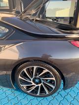 BMW i8 - Halo, Laser, Scheckheft, voll - BMW i8