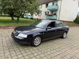 Audi A6 2,4 Automatik Scheckheftgepflegt 2... - gebrauchte Audi A6 aus dem Jahr 2000