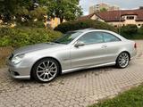 Mercedes-Benz CLK 320 Coupé Avantgarde AMG Paket Abwerk ... - Mercedes-Benz CLK AMG Paket