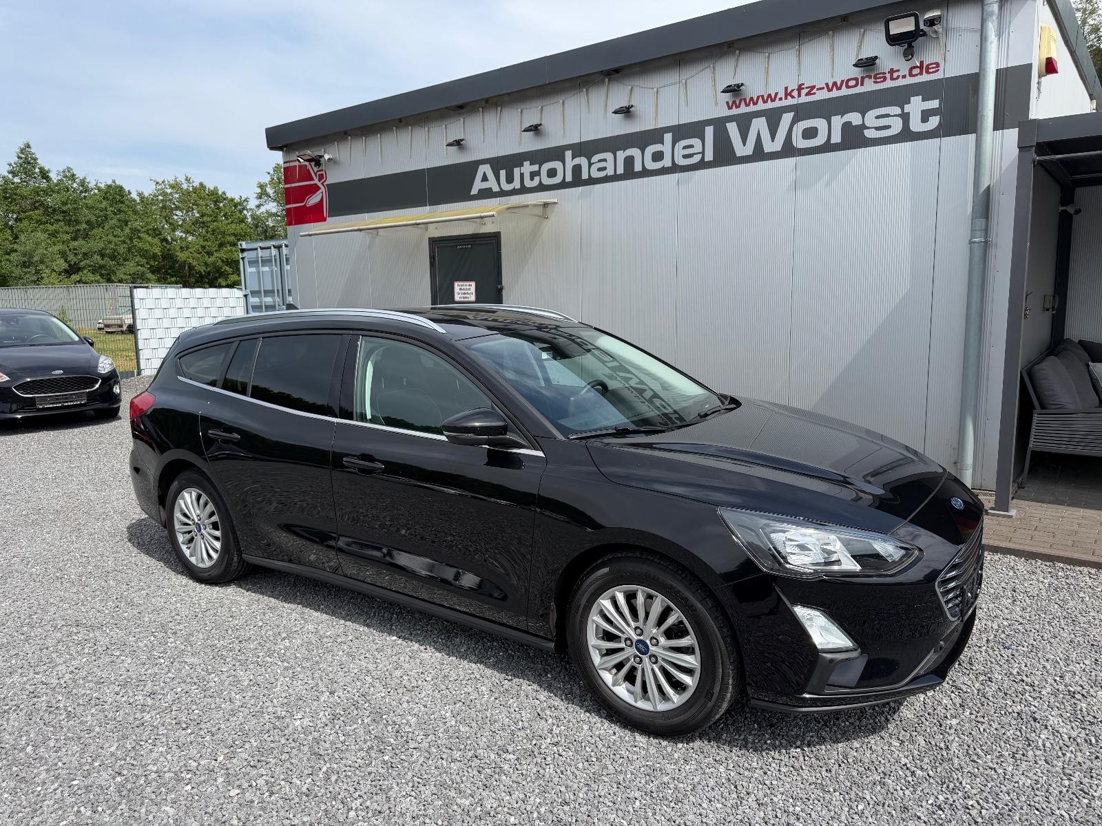 Ford Focus Turnier Kamera-Winterpaket-Top