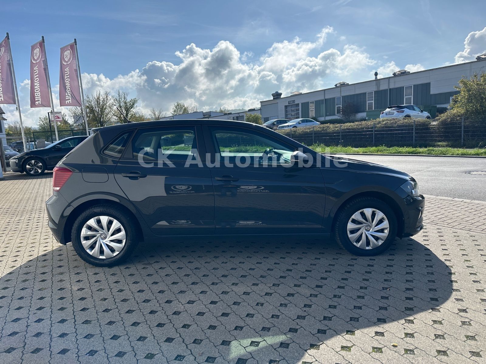 Fahrzeugabbildung Volkswagen Polo VI 1.6 TDi Trendline/Navi/Tempomat/SHZ