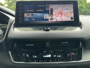 Nissan Qashqai ACENTA 1.3 DIG-T 140 PS 360° Kamera