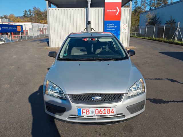 Ford Focus Turnier Trend Tüv 11.2025