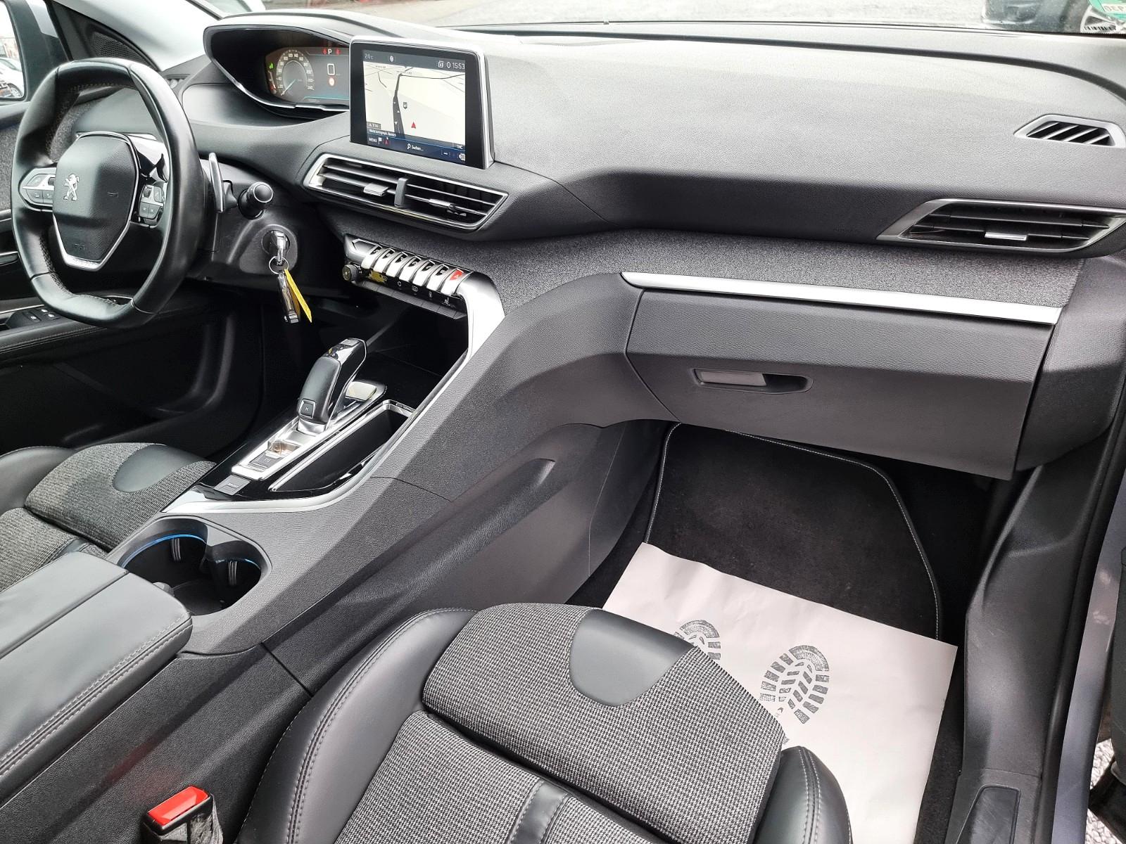 Peugeot 3008 Allure NAVI TEMP KAM SITZH PDC ACC CARPLAY