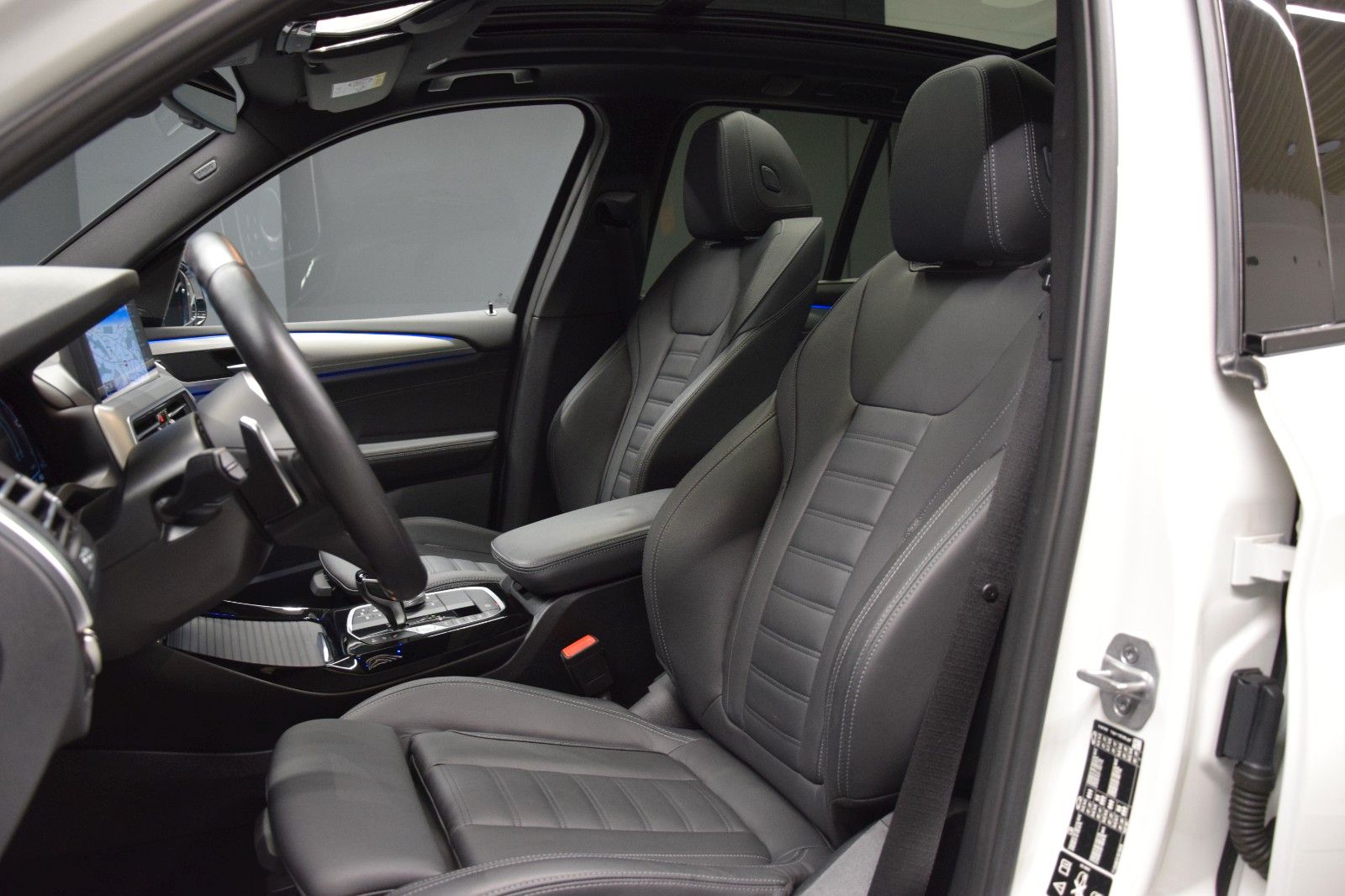 Fahrzeugabbildung BMW X3 xDrive 20 i M Sport H&k ACC Laser Pano Leder