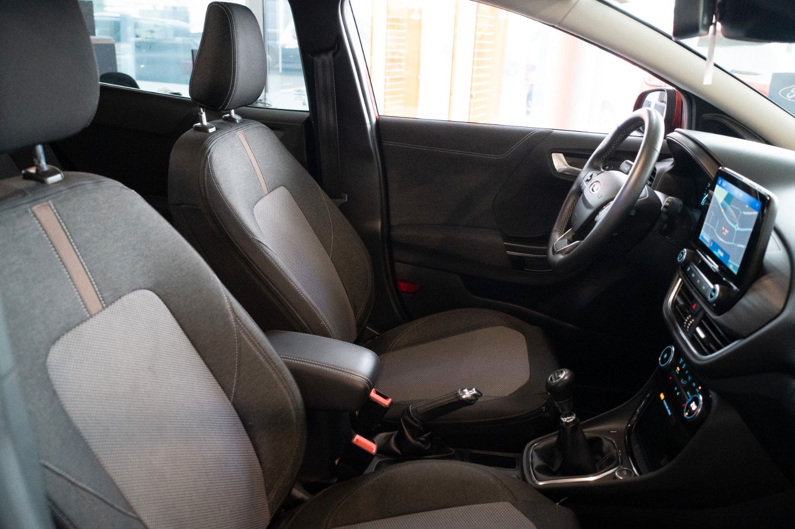 Fahrzeugabbildung Ford Puma Titanium X WINTER-P/MASSAGE/LED/KEYFREE