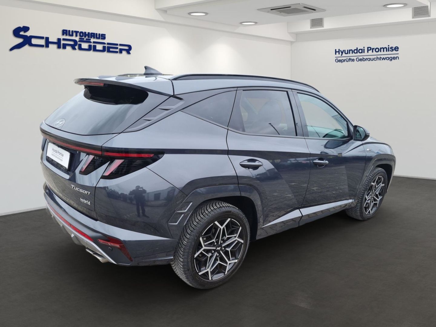 Fahrzeugabbildung Hyundai Tucson Line Hybrid 1.6 T-GDi 230PS 6-AT 2WD N LI