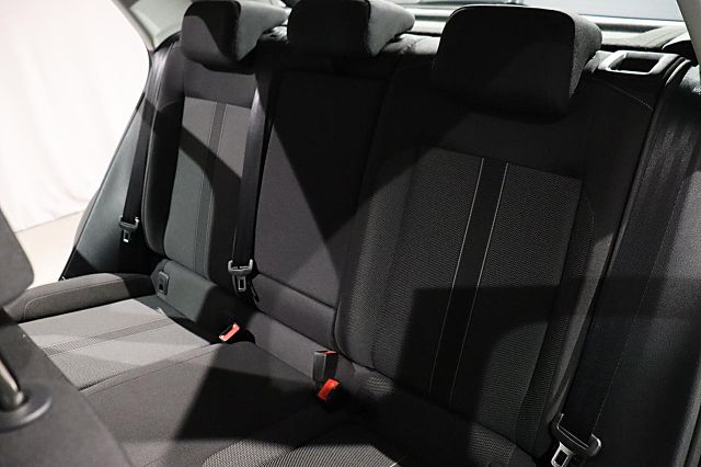 T-Roc 2.0 TDI LIFE FAHRSCHULUMBAU ACC LED AHK BT