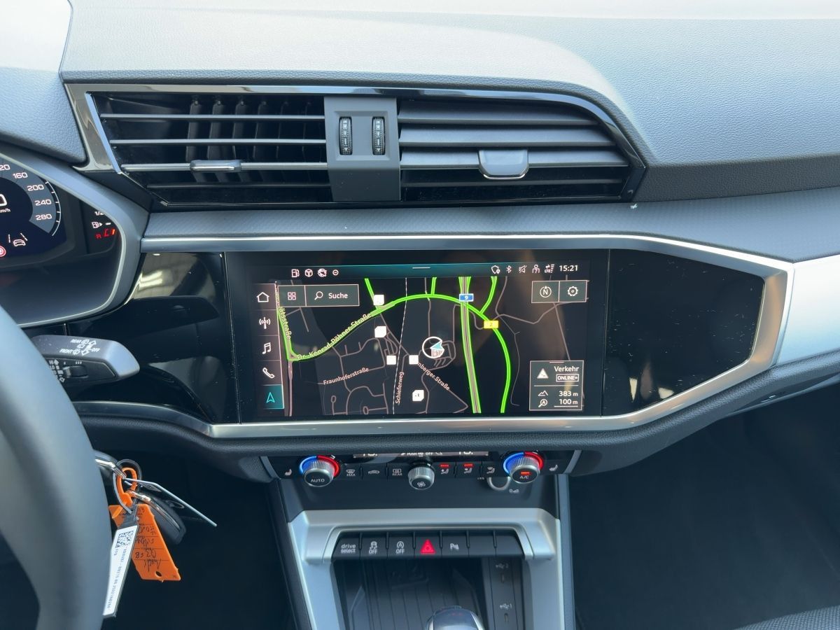 Audi Q3 - Bild 11