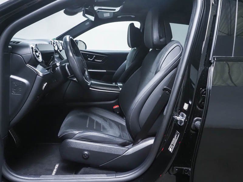 Fahrzeugabbildung Mercedes-Benz GLC 200 4M AMG*AHK*Distro*360°*Pano*Night*LED*