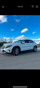 Mercedes-Benz GLA 180 - Mercedes-Benz GLA 180 von privat