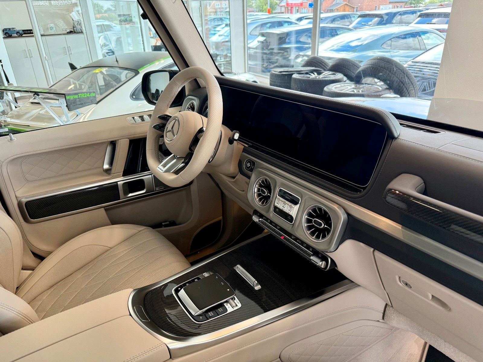 Fahrzeugabbildung Mercedes-Benz G 63 AMG Superior/A22/MY26/Performance/FOND