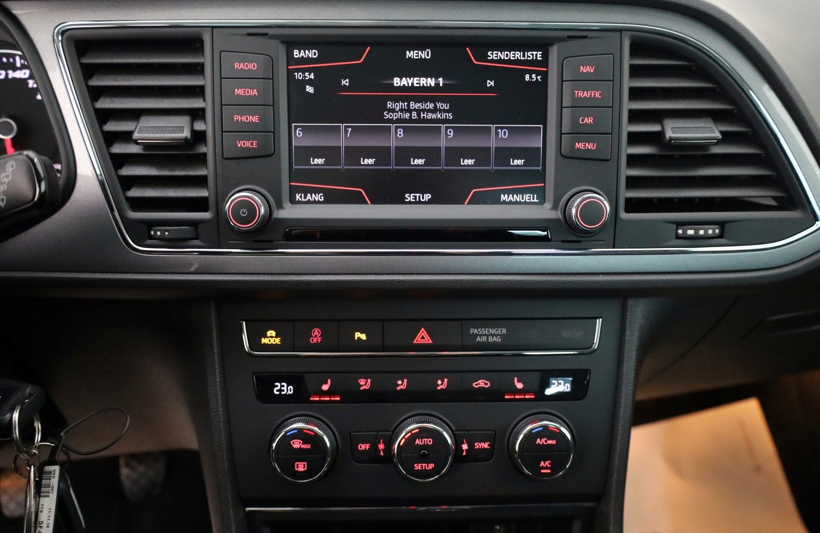 Fahrzeugabbildung SEAT Leon FR T.Leder,Navi,LED,Full Link,Seat Sound