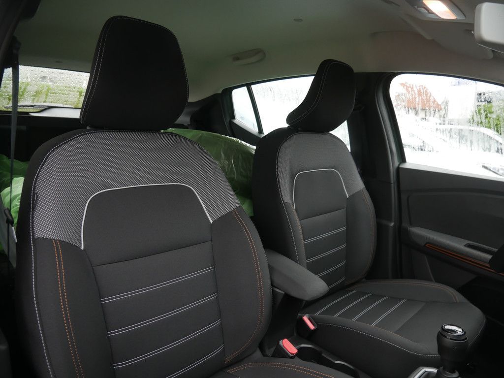 Fahrzeugabbildung Dacia Sandero Stepway Expression TCe 110 SHZ NAVI LED