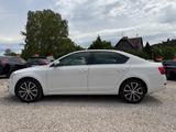 Skoda Octavia Lim Elegance PDC|NAVI|SHZ|MEMORY|KEYLESS - Skoda Octavia: Limousine