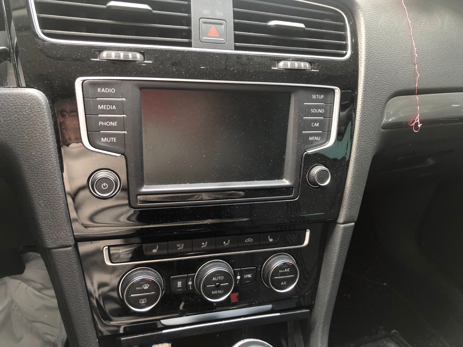 Fahrzeugabbildung Volkswagen Golf VII Variant Allstar Unfall Front