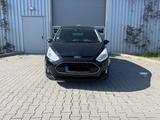 Ford B-Max 1,0 EcoBoost 92kW125Ps  Titanium  - Ford B-Max in Frankfurt (Main)