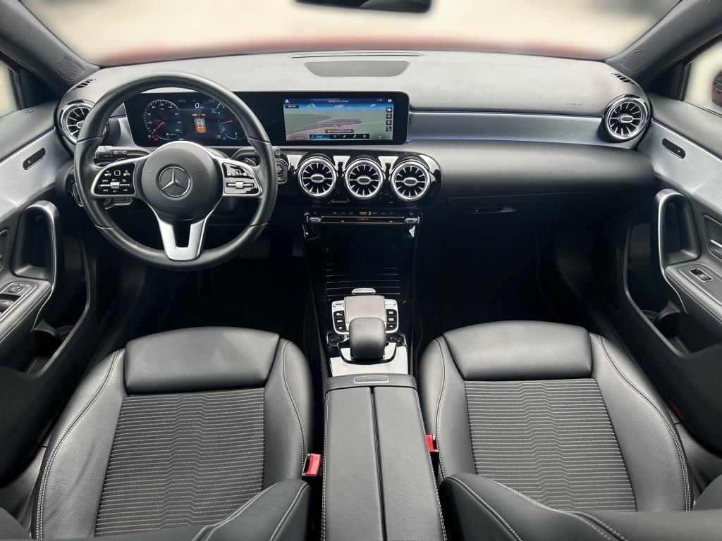 Fahrzeugabbildung Mercedes-Benz A 200 Night Totwi. Navi SHZ LED Ambie. RDK