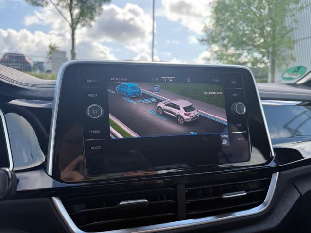 T-Roc R-Line 1.0 TSI 6-Gang AHK-abnehmbar CarPla