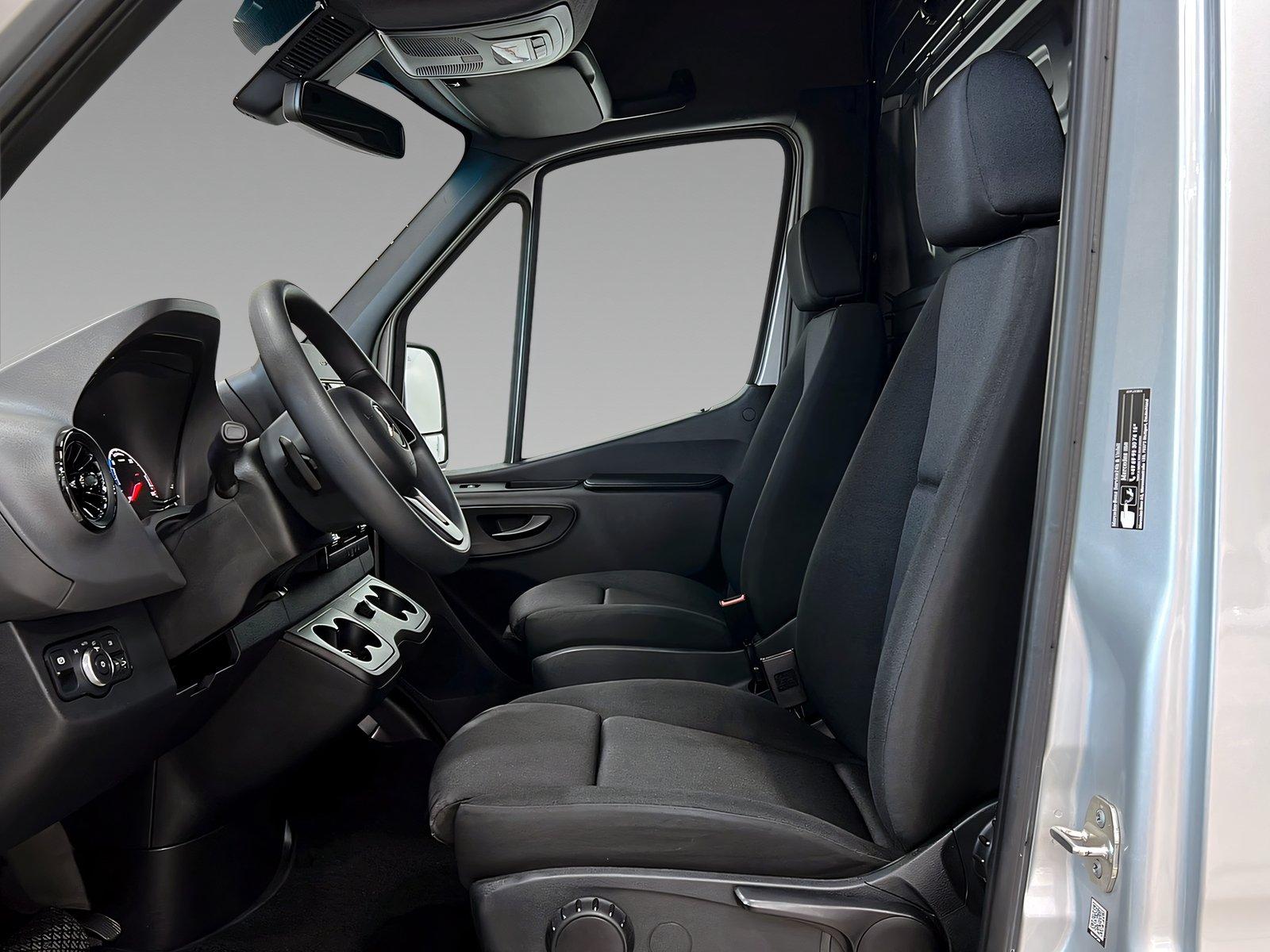Mercedes-Benz eSprinter Kasten 312 L2H2 Kamera+Warnleuchten