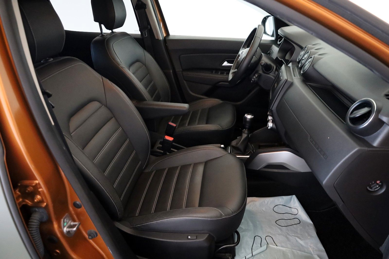 Fahrzeugabbildung Dacia Duster Adventure AHK,Scheckheft,Leder,LED,Navi
