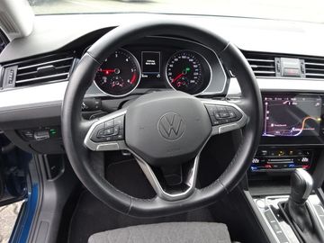 Fotografie des VW Passat Variant 2.0 TDI Business*AHK*Navi*TravelA