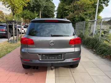 Volkswagen Tiguan - 4