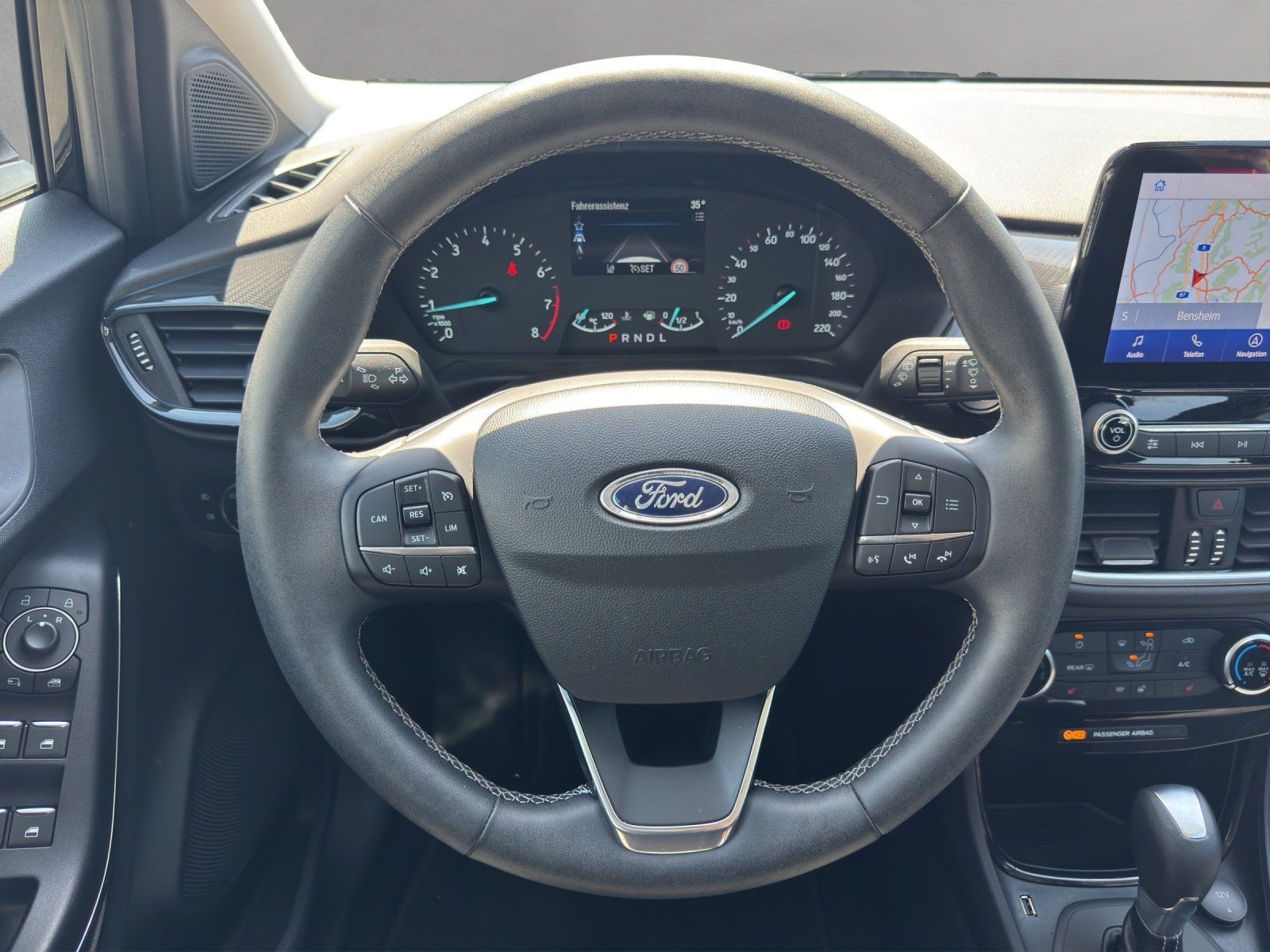 Fahrzeugabbildung Ford Puma 1.0 Titanium Aut./LED/KAMERA/TEMPOMAT/NAVI/
