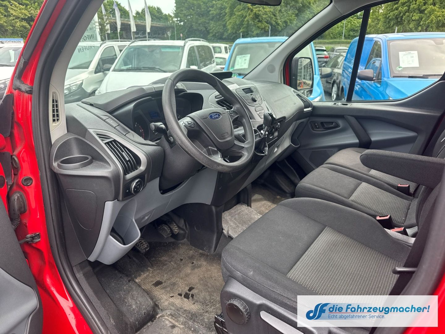 Fahrzeugabbildung Ford Transit Custom Kombi 300 L1 2.2 TDCi *4038 *EXPO