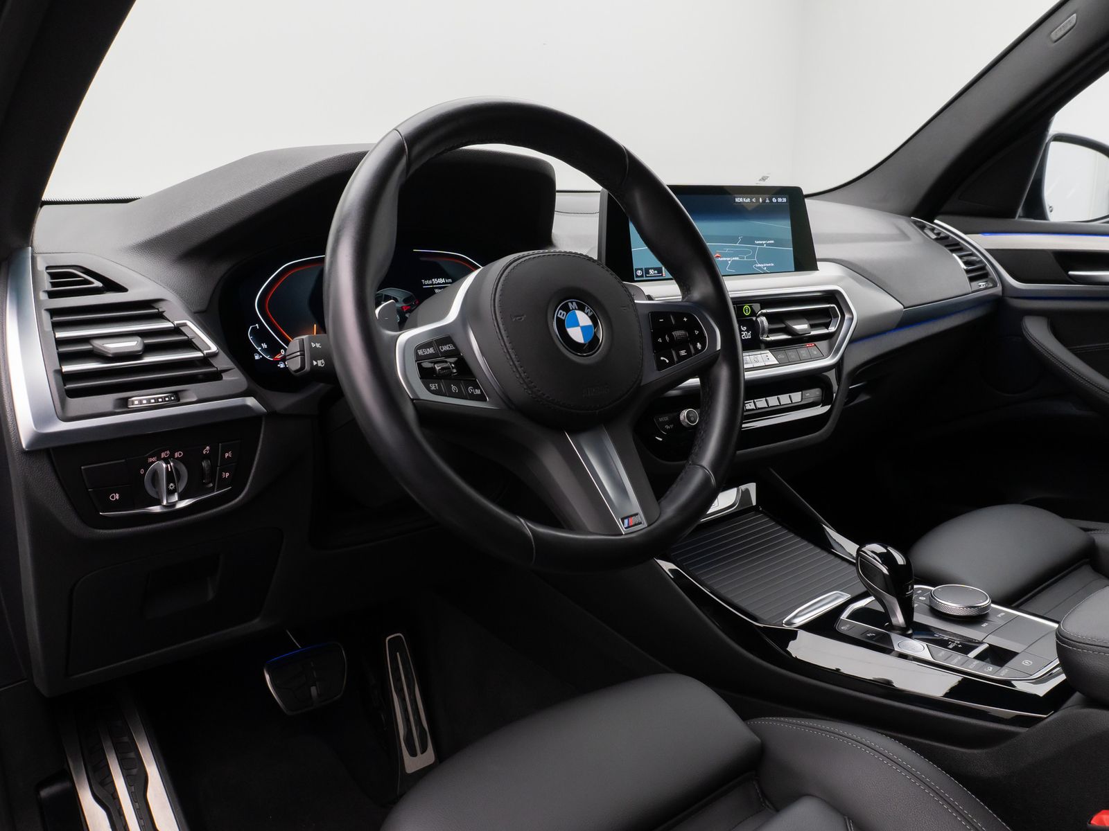 Fahrzeugabbildung BMW X3 xD30i M Sport Kamera DAB HiFi AdaptLED 19Zoll