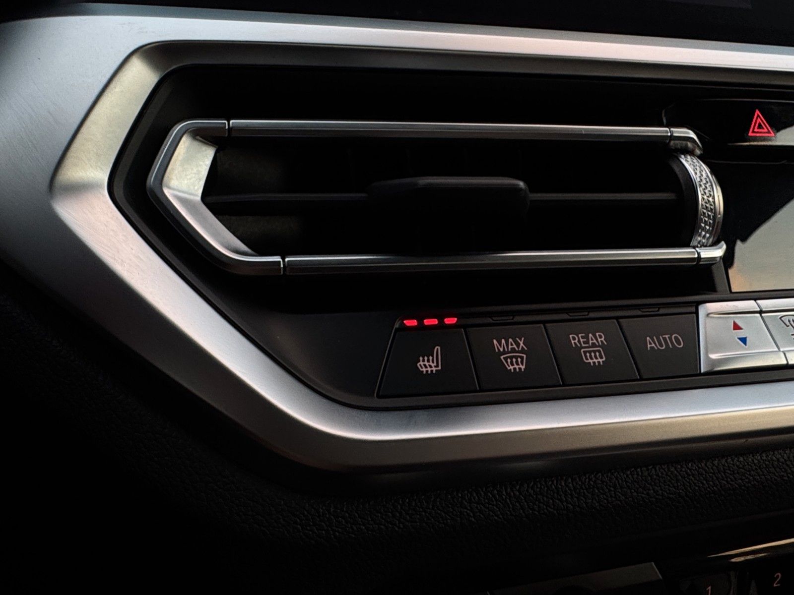 Fahrzeugabbildung BMW M4 Comp. Cabrio xDrive HUD/360°/H&K/Bhz.Lenk